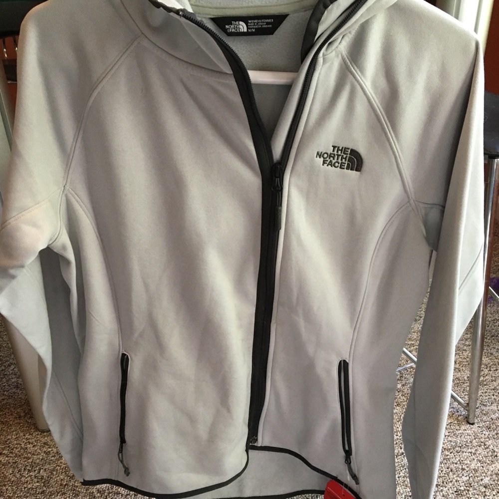 North Face light jacket / sweater size medium